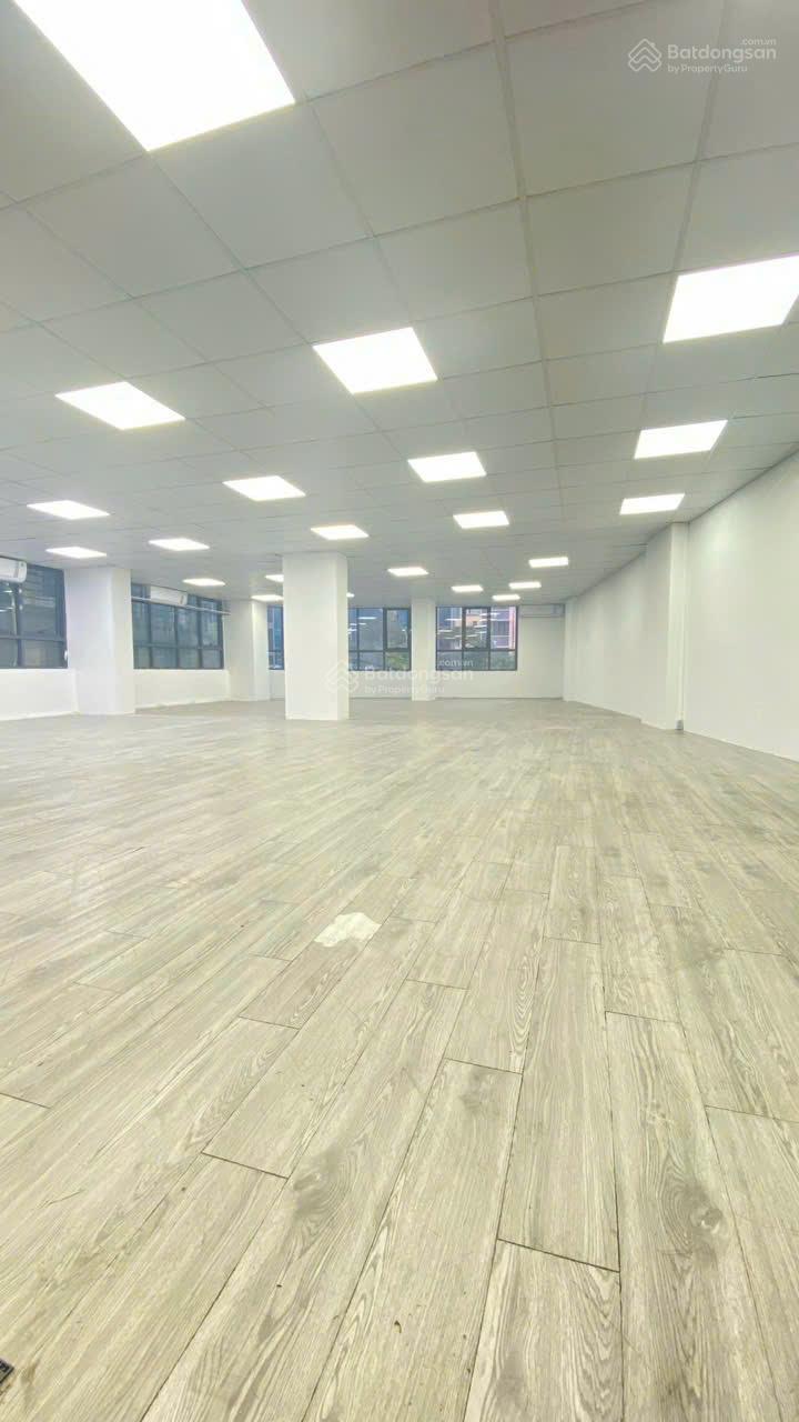 cho-thue-san-van-phong-nguyen-hoang-200m2-thong-san-gia-tot-5