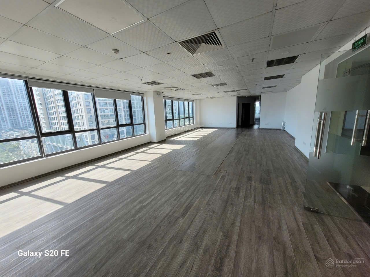 cho-thue-van-phong-200m2-sun-square-le-duc-tho-gia-tot-2